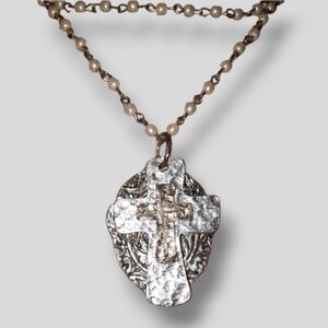 Cross necklace hammered metal faux pearl adjustable length Vintage Look